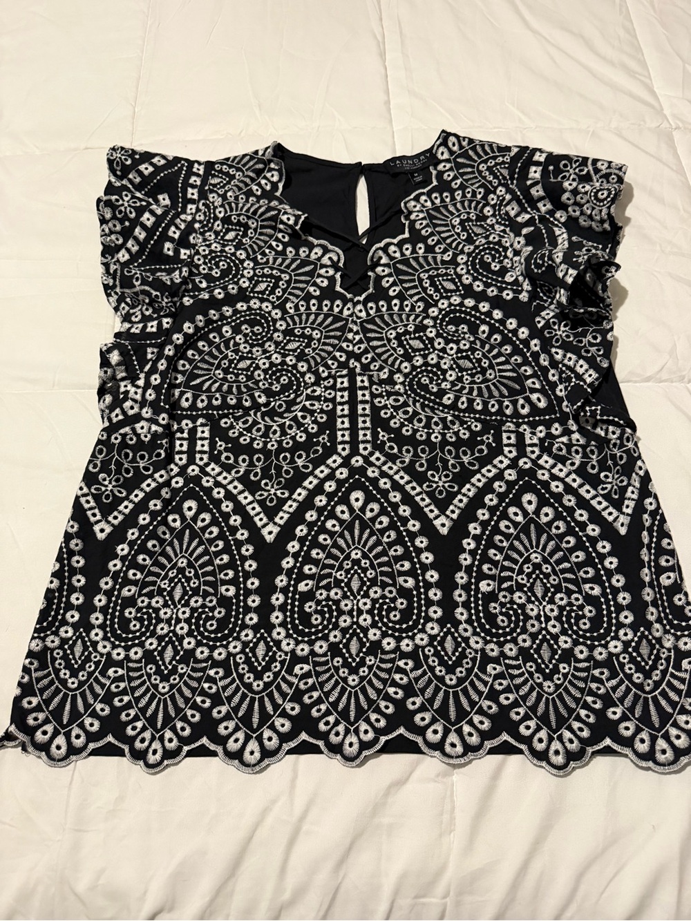 Laundry Black & White Embroidered Flutter Sleeve Women's Top